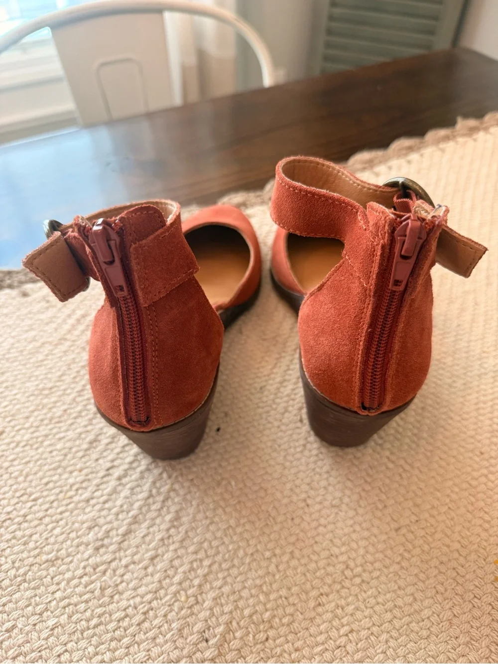 Crown Vintage Ludawen wedge pumps Sz 9M